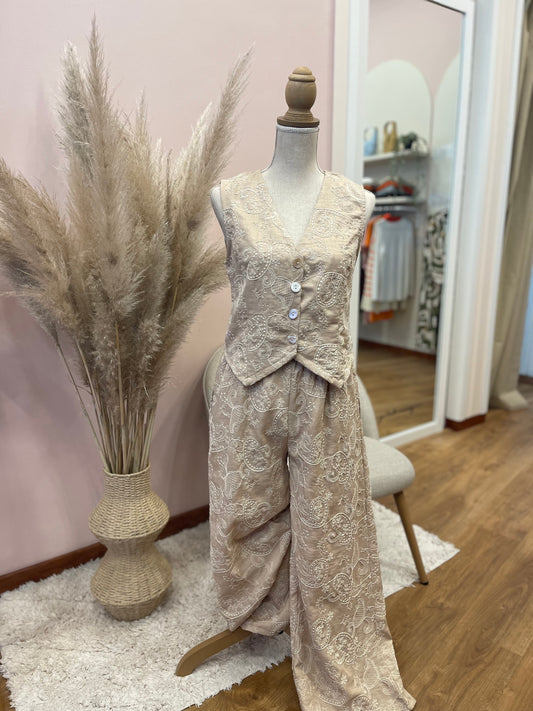 Conjunto Lia